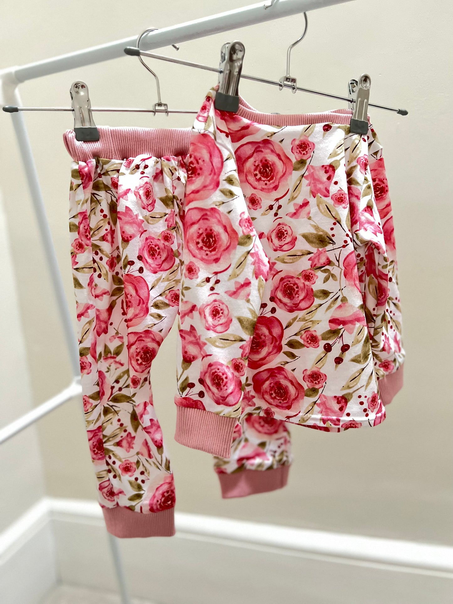 Long sleeve baby pajamas set, roses pattern, 100% cotton